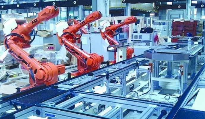 AGV:智能制造和智能供應鏈（無線充電）