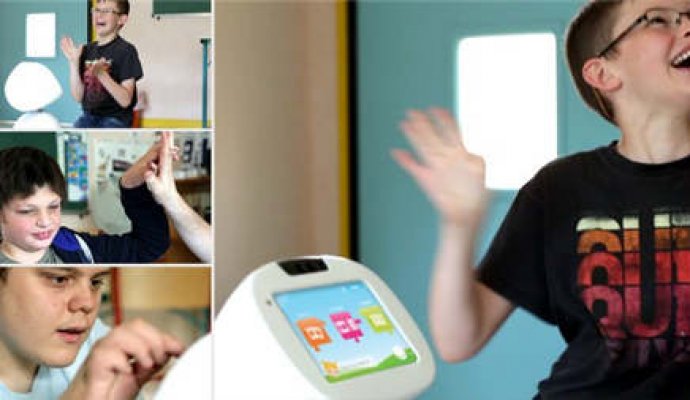 智能服務機器人的優缺點（無線充電）