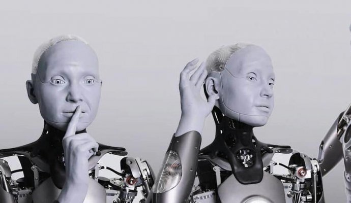 什么是人形機(jī)器人？現(xiàn)狀與未來(lái)（無(wú)線充電）