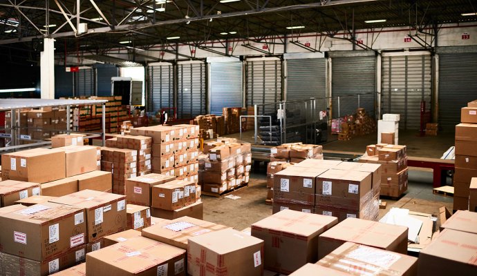 AGV小車磁耦合諧振式無線充電器：高效、安全、免接觸的能量補充方案