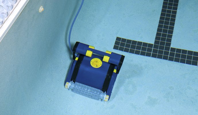 魯渝能源大功率無線充電技術讓泳池清潔機充電無憂