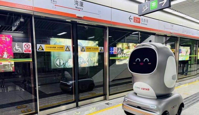 魯渝能源充電方案：解鎖展館導引機器人無線充電新未來